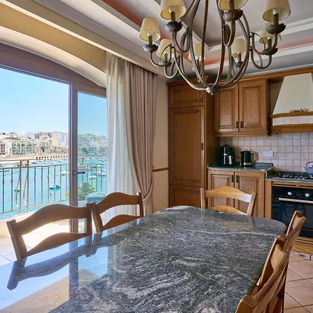 Seafront Luxury Appartamento