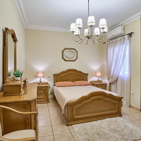 Seafront Luxury Apartamento *