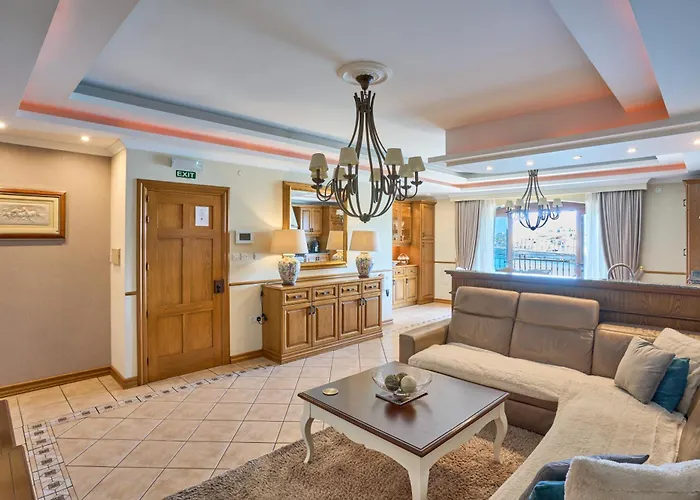 Seafront Luxury Lejlighed